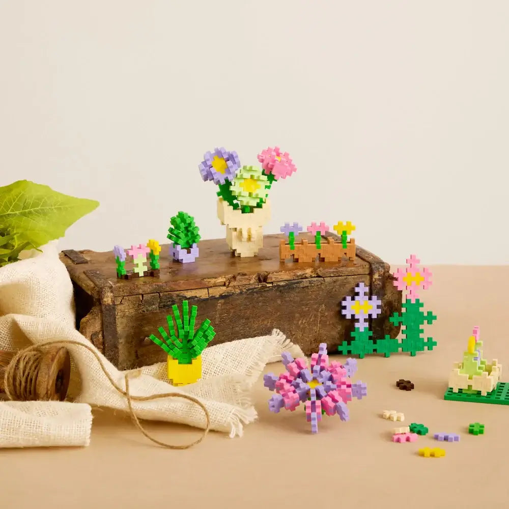 Plus-Plus building blocks for kids. The perfect gift!