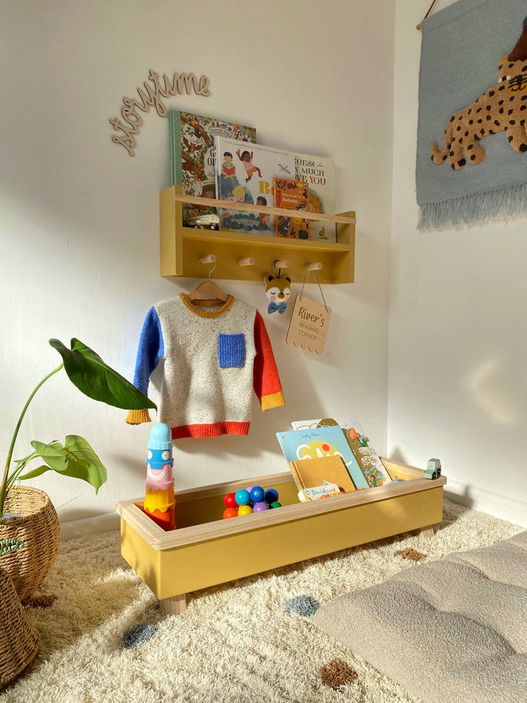Autumn's Corner: The Colour Pop Book & Toy Trough - Acorn & Pip_Autumns Corner