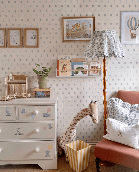 Autumn's Corner - The Colour Pop Bookshelf - Acorn & Pip_Autumns Corner