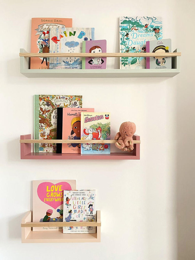 Autumn's Corner - The Colour Pop Bookshelf - Acorn & Pip_Autumns Corner