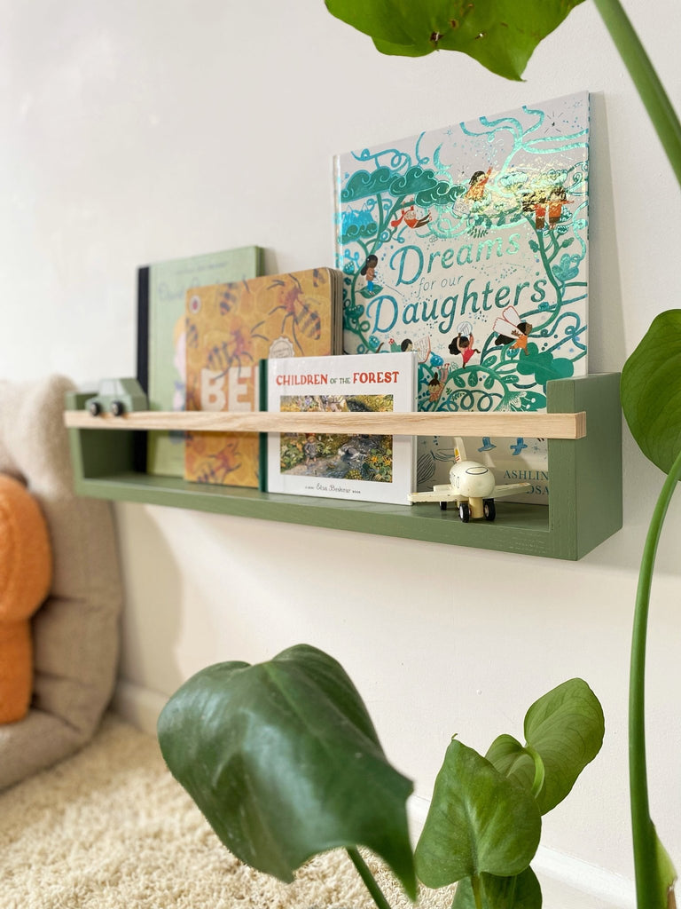 Autumn's Corner - The Colour Pop Bookshelf - Acorn & Pip_Autumns Corner