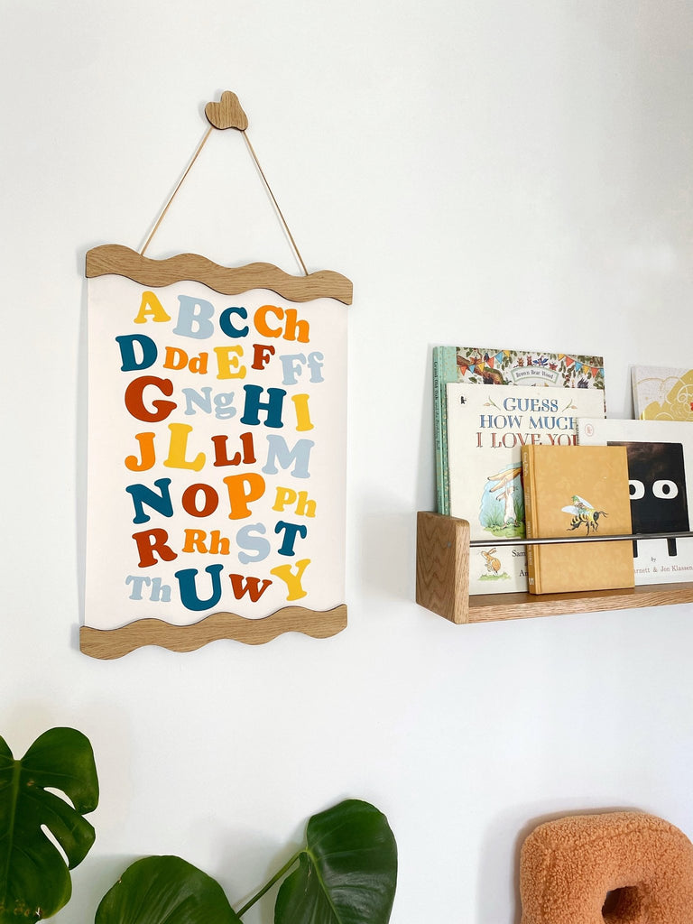 Autumn's Corner: Wavy Oak Magnetic Picture Frame - Acorn & Pip_Autumns Corner