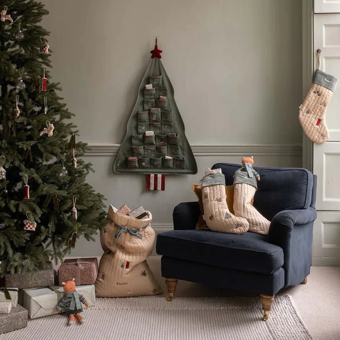 Avery Row: Advent Calendar - Festive Forest - Acorn & Pip_Avery Row