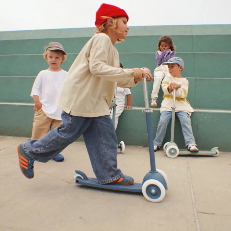 Banwood: Eco Scooter - Deep Sea - Acorn & Pip_Banwood