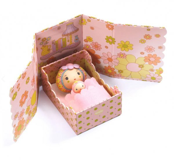 Djeco: Rose Tiny Room Playset, Tinyly Figurine - Acorn & Pip_Djeco