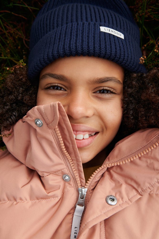 Liewood: Ezra Kids Beanie - Classic Navy - Acorn & Pip_Liewood