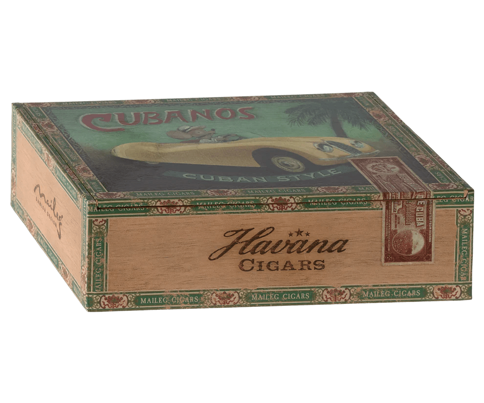 Maileg: Grandma & Grandpa Mice In Cigarbox - Acorn & Pip_Maileg