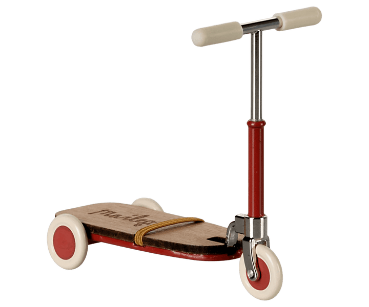 Maileg: Kick board, Mouse - Red - Acorn & Pip_Maileg