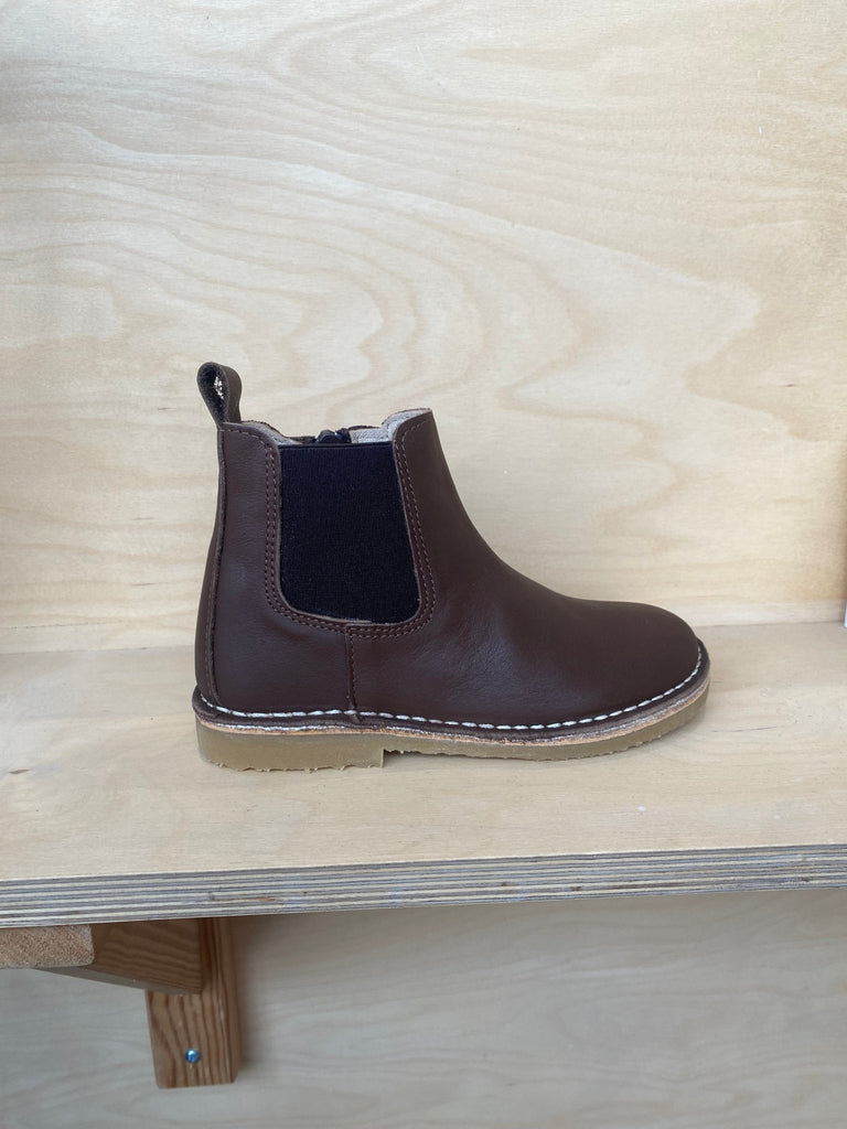 Petasil: Kaz - T Chelsea Boot - Chocolate Leather - Acorn & Pip_Petasil