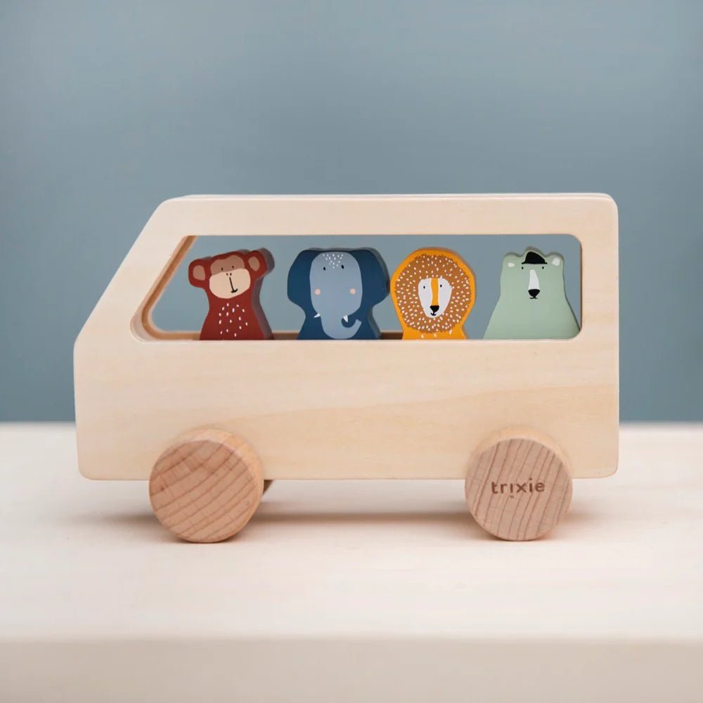 Trixie: Wooden Animal Bus - Acorn & Pip_Trixie